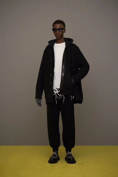 Look 25